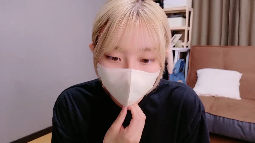 Nana__ch live cam screenshot female from Japan on Ohstagram — Live Cams & Adult Streams — screenshot #1